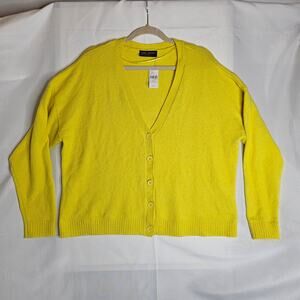 Lane Bryant NWT 18/20 Bright Yellow Cardigan‎ w Buttons. Lightweight. Warm. Cozy